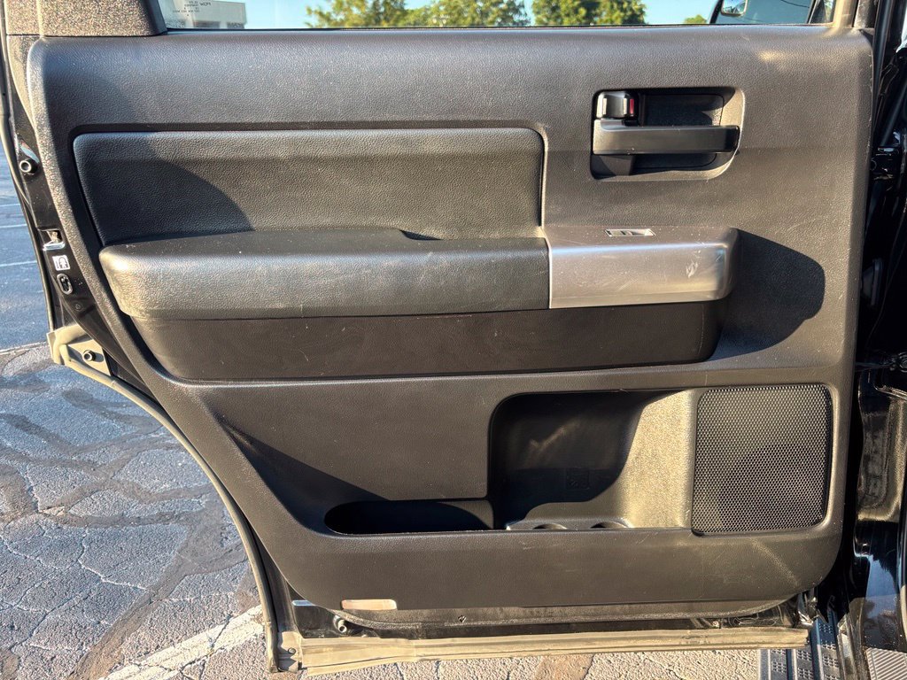 Used 2018 Toyota Sequoia TRD Sport AWD/4WD image 19