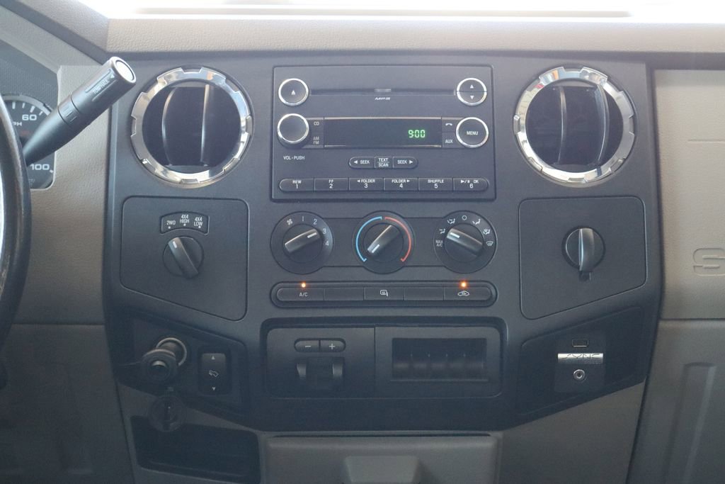 Used 2010 Ford F250 XLT image 30