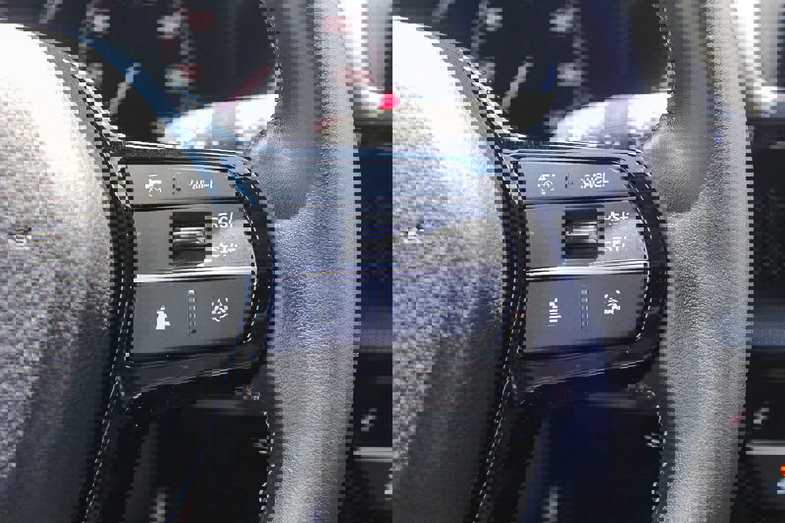 Used 2025 Honda CR-V EX-L image 33