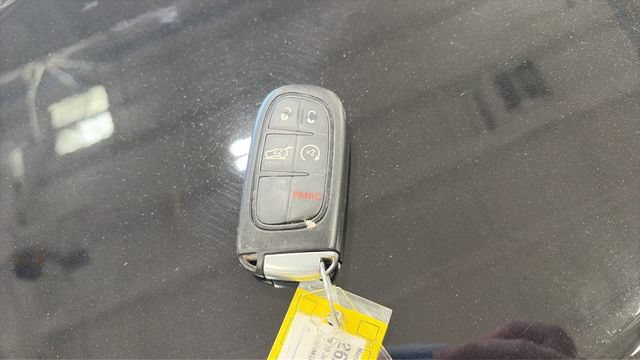 Used 2019 Jeep Cherokee Limited AWD/4WD image 31