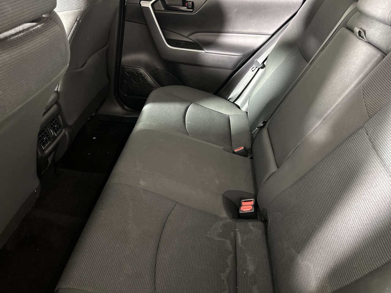 Used 2025 Toyota RAV4 LE AWD/4WD image 24