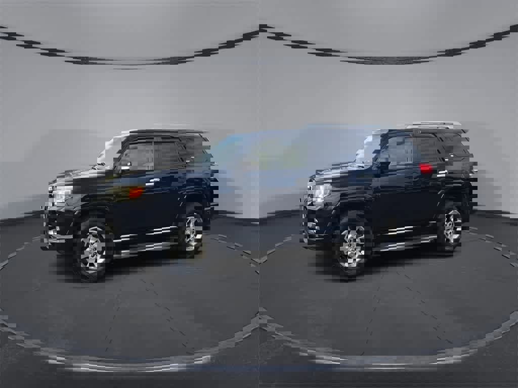 Used 2013 Toyota 4Runner SR5 image 4