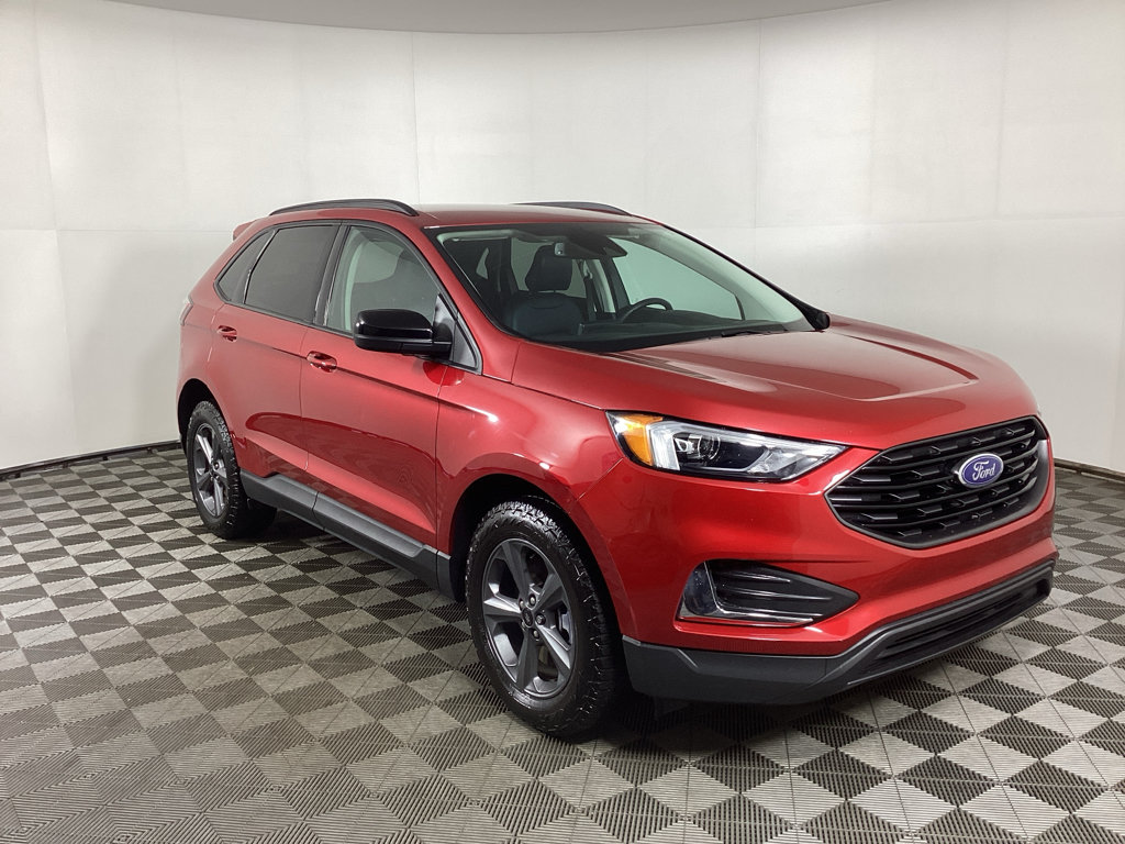Used 2024 Ford Edge SEL w/ Sport Appearance Package AWD/4WD image 1