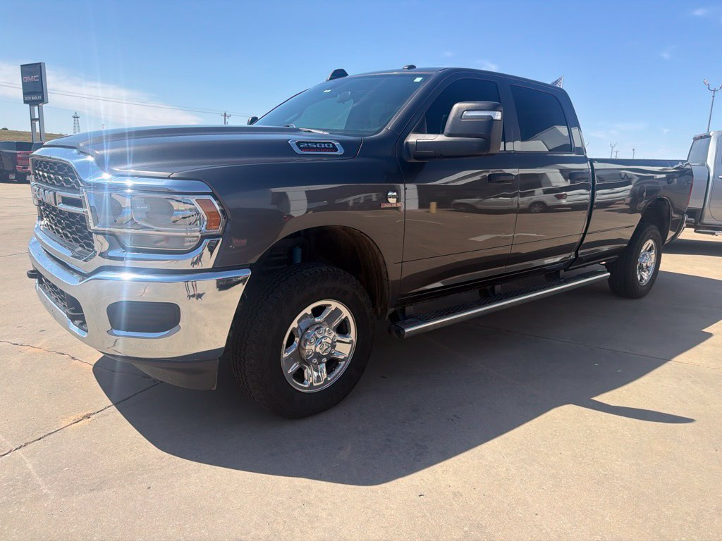 Used 2024 RAM 2500 Tradesman w/ Chrome Appearance Group AWD/4WD image 7