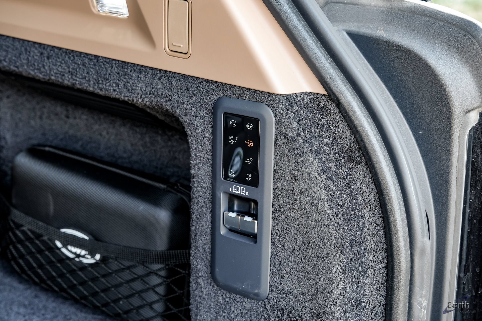 Used 2025 Land Rover Range Rover Autobiography AWD/4WD image 97