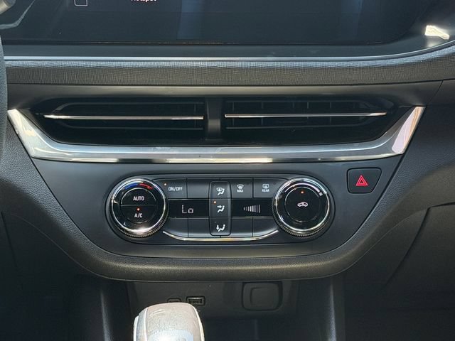 Certified 2024 Buick Envista Preferred w/ Advanced Safety Package FWD image 18
