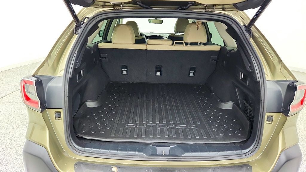 Used 2023 Subaru Outback Limited AWD/4WD image 22