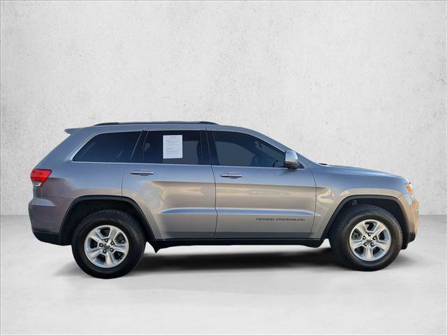 Used 2016 Jeep Grand Cherokee Laredo w/ Quick Order Package 23E AWD/4WD image 4