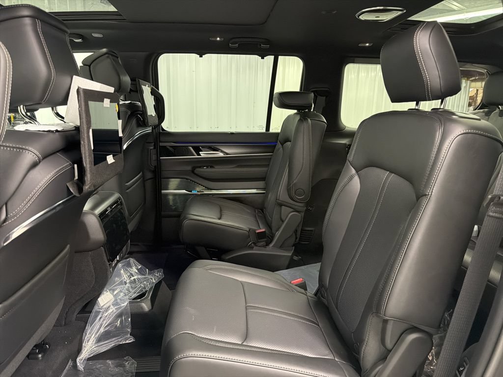 New 2026 Jeep Grand Wagoneer Summit w/ Rear Seat Video Group I AWD/4WD image 13
