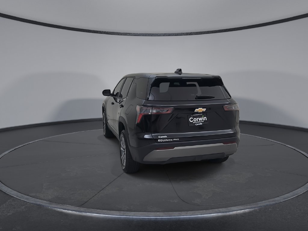 Used 2026 Chevrolet Equinox LT AWD/4WD image 13