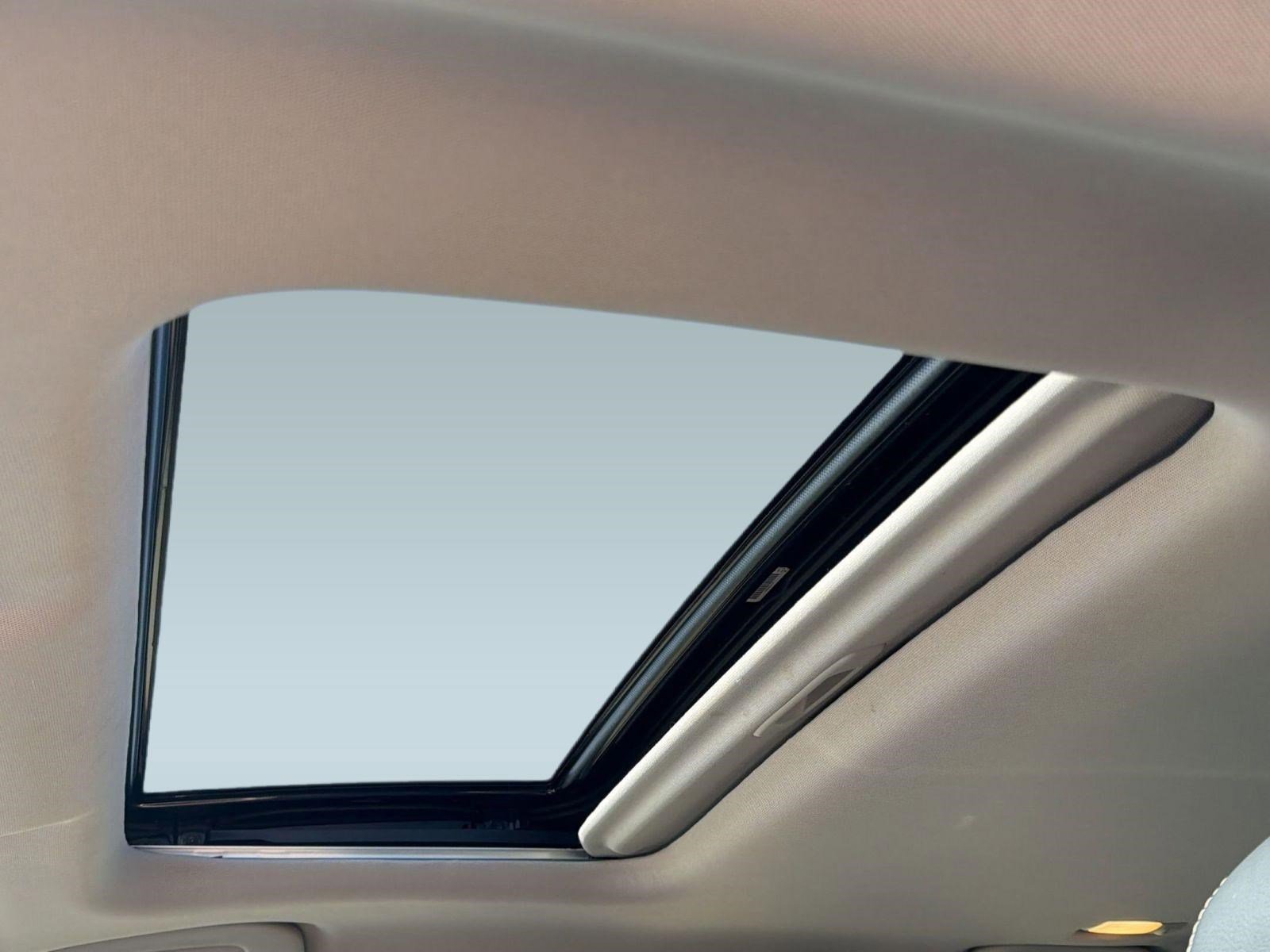 Used 2016 Nissan Altima 2.5 SL w/ Moonroof Package image 15