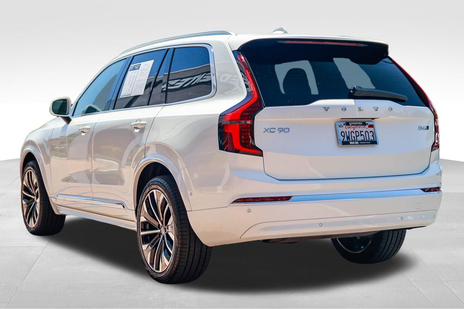 Certified 2026 Volvo XC90 B6 Plus AWD/4WD image 5