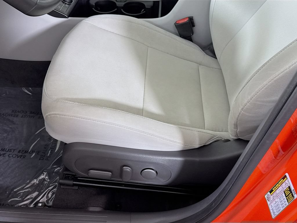 Used 2024 Hyundai Kona SEL w/ Convenience Package FWD image 23