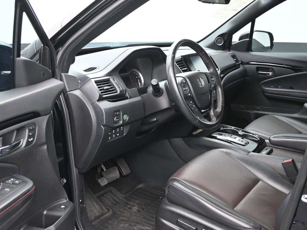 Used 2021 Honda Ridgeline Black Edition image 10