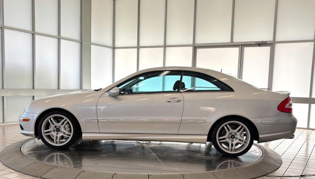 Used 2005 Mercedes-Benz CLK 55 AMG Coupe image 4