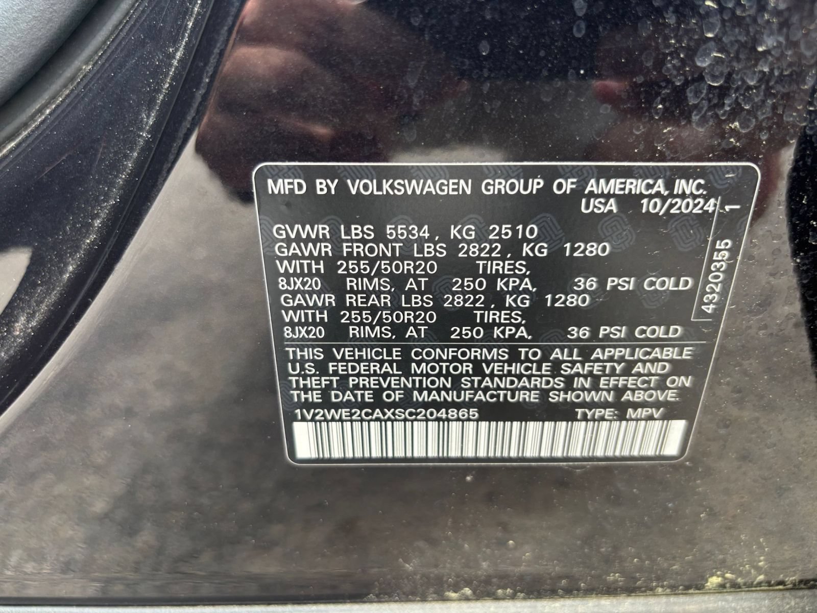 Used 2025 Volkswagen Atlas Cross Sport SE FWD image 30