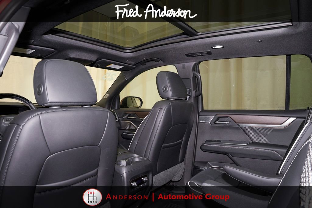 Used 2025 GMC Acadia Denali w/ Super Cruise Package FWD image 11