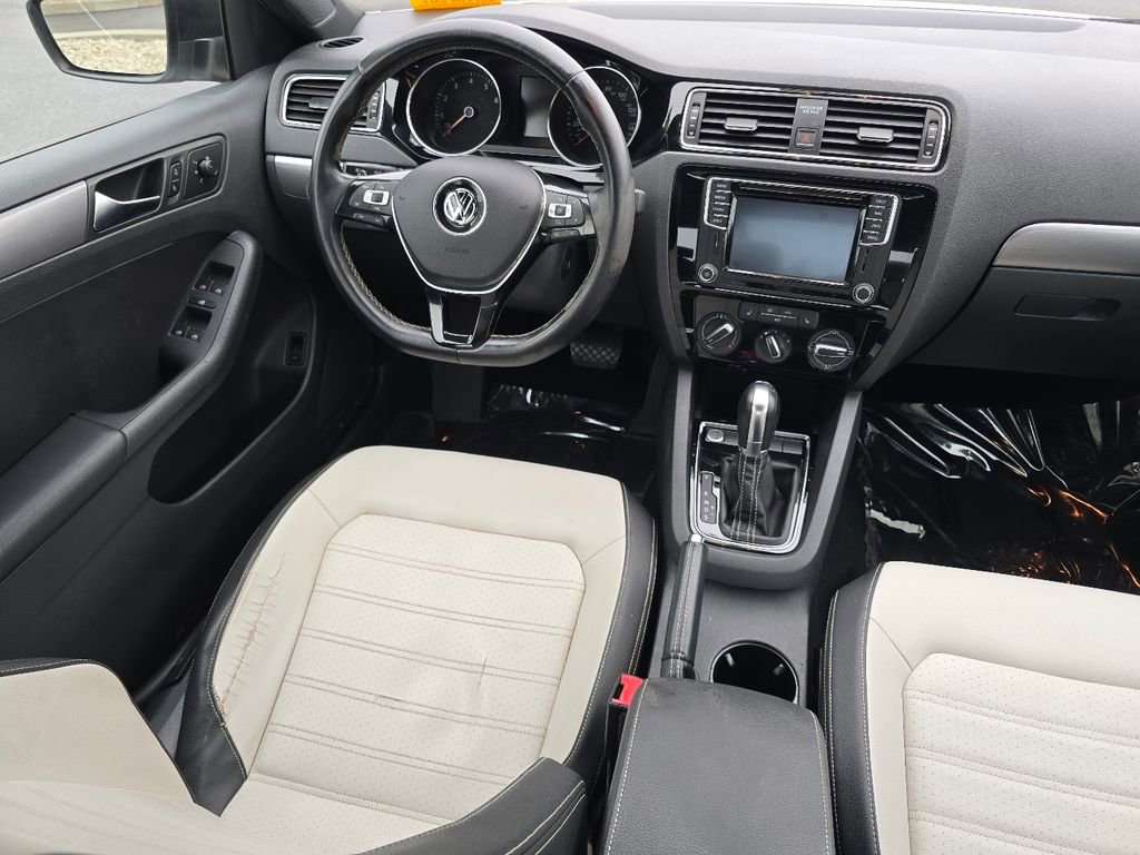 Used 2016 Volkswagen Jetta Sport FWD image 27