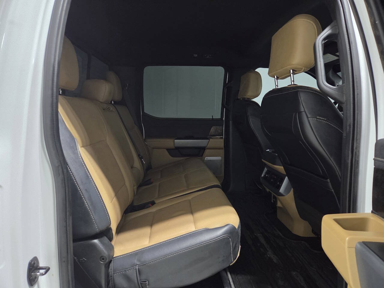 Used 2023 Ford F250 Lariat w/ Chrome Package AWD/4WD image 17