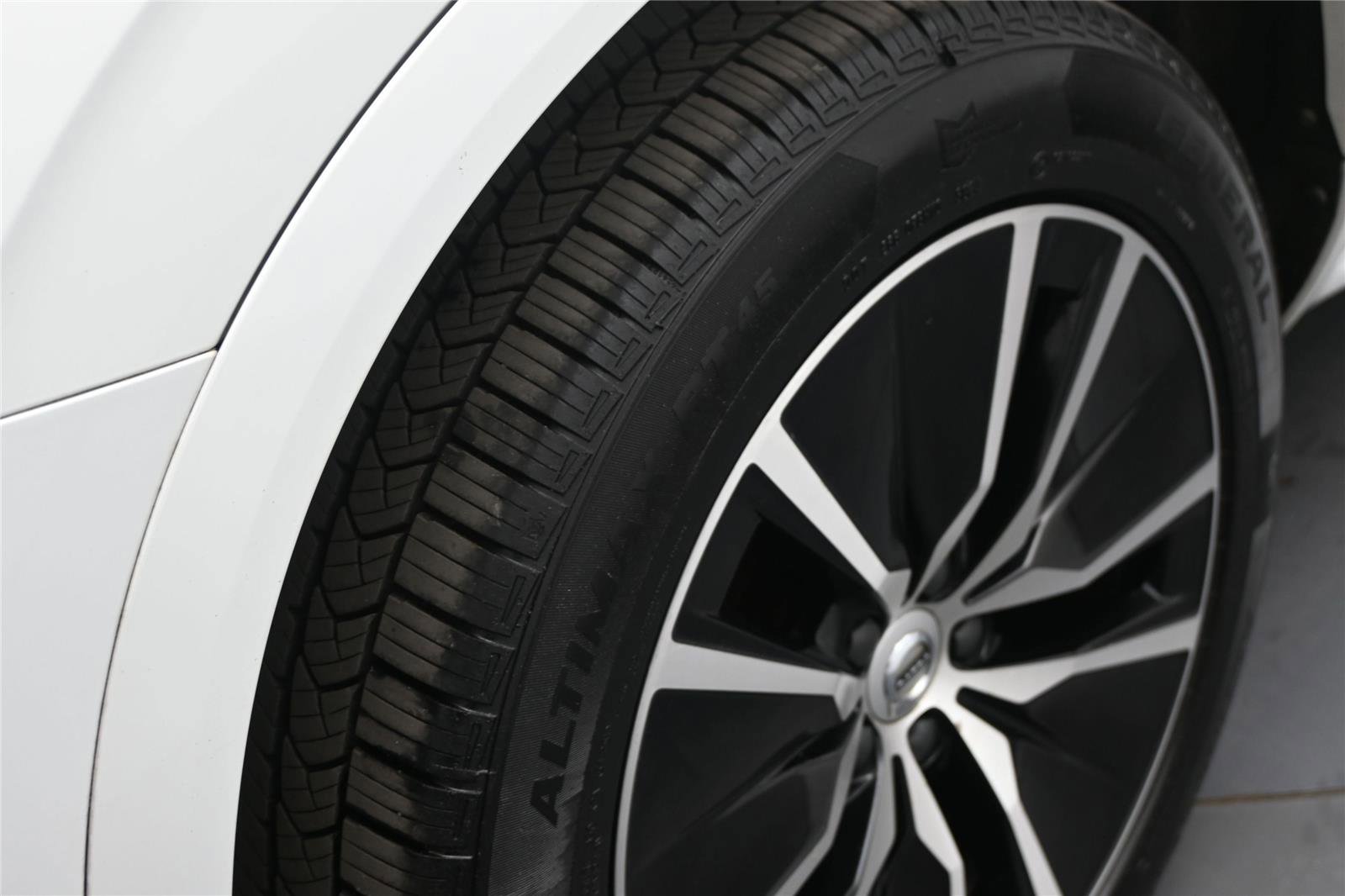 Used 2020 Volvo XC90 T6 Momentum AWD/4WD image 15