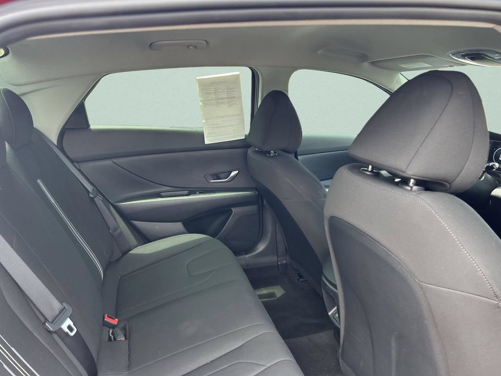 Certified 2024 Hyundai Elantra SEL FWD image 19