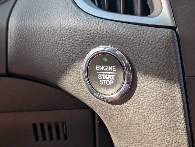 Certified 2019 Ford Edge SE image 21