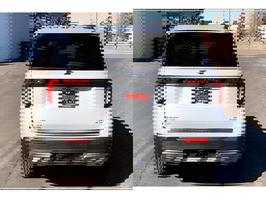 New 2026 Ford Explorer Active w/ Active Comfort Package image 4