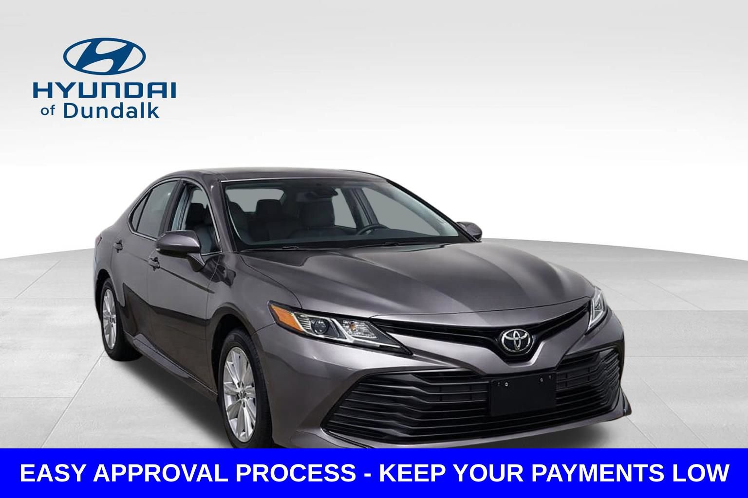 Used 2022 Toyota Camry LE w/ Carpet Mat Package (TMS) FWD image 3