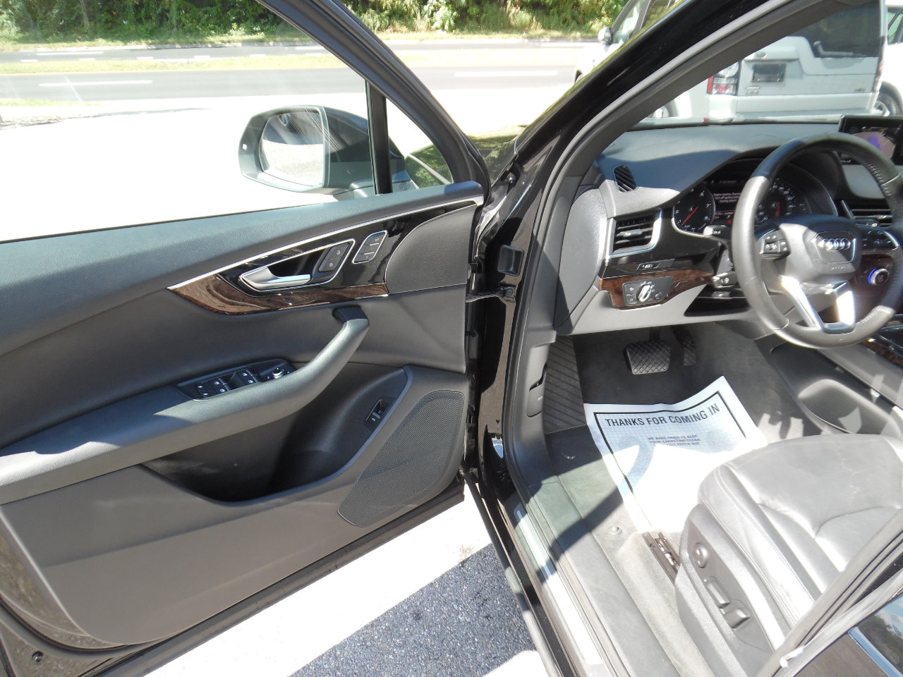 Used 2017 Audi Q7 3.0T Premium image 9