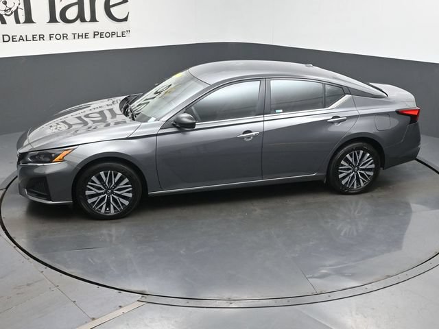 Used 2025 Nissan Altima 2.5 SV AWD/4WD image 73