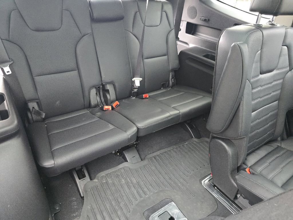 Used 2025 Kia Telluride SX Prestige image 23
