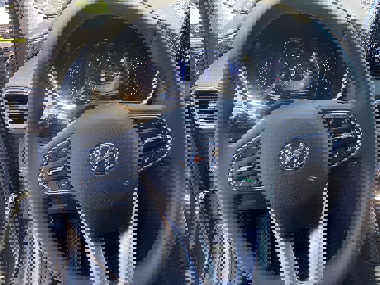 Used 2020 Hyundai Santa Fe Limited image 15