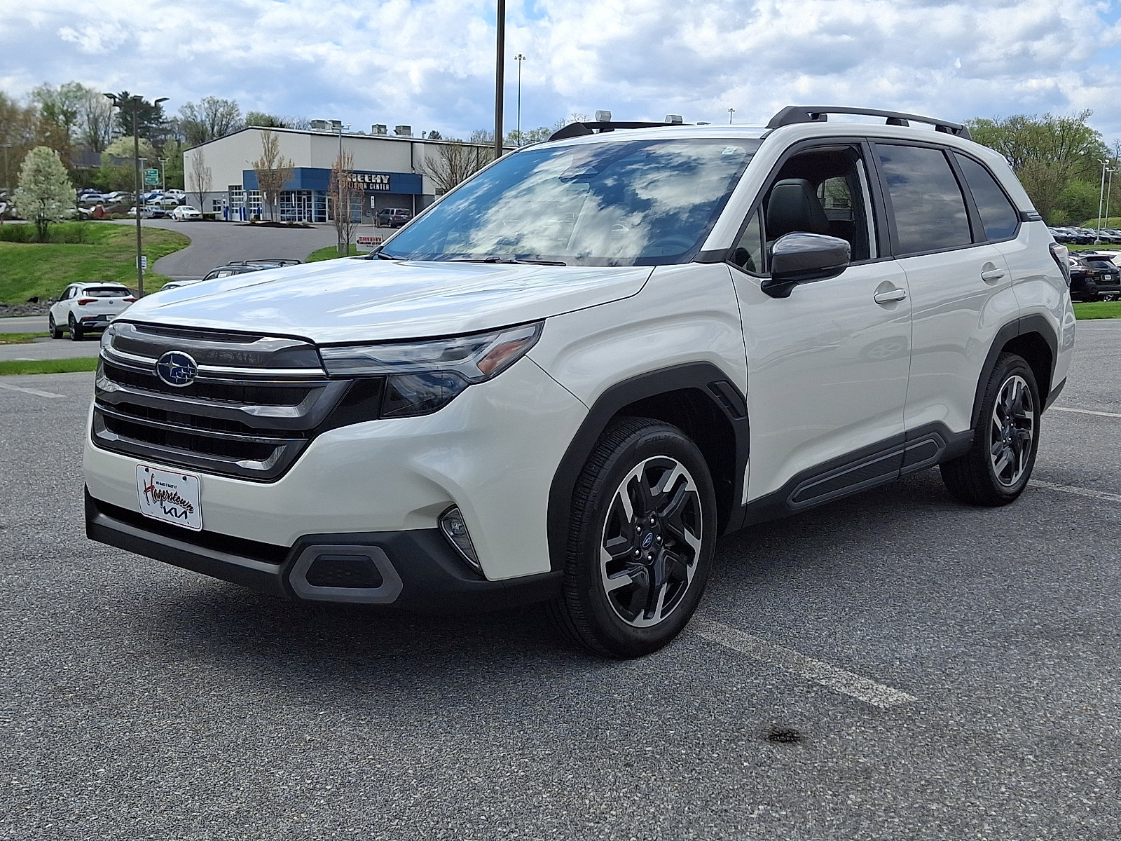 Used 2025 Subaru Forester Limited AWD/4WD image 3