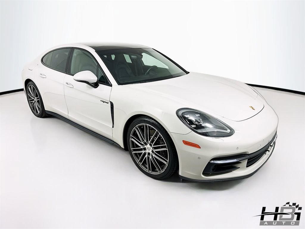 Used 2018 Porsche Panamera 4 image 4