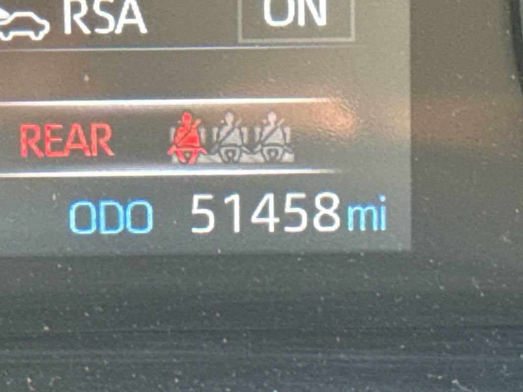 Used 2019 Toyota RAV4 XLE w/ Convenience Package FWD image 22