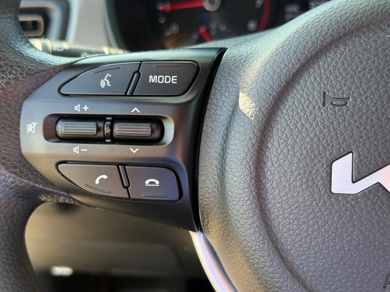 Used 2022 Kia Rio S image 19