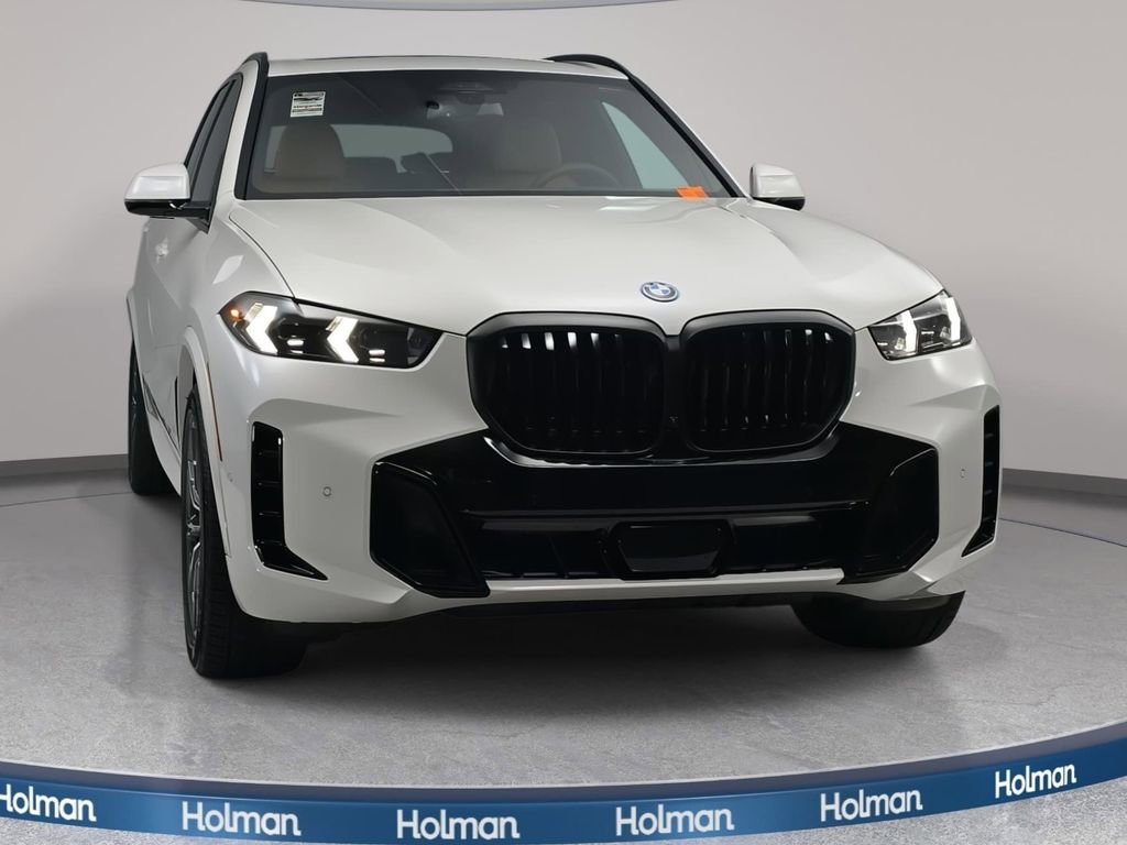 New 2026 BMW X5 xDrive50e w/ Executive Package image 2