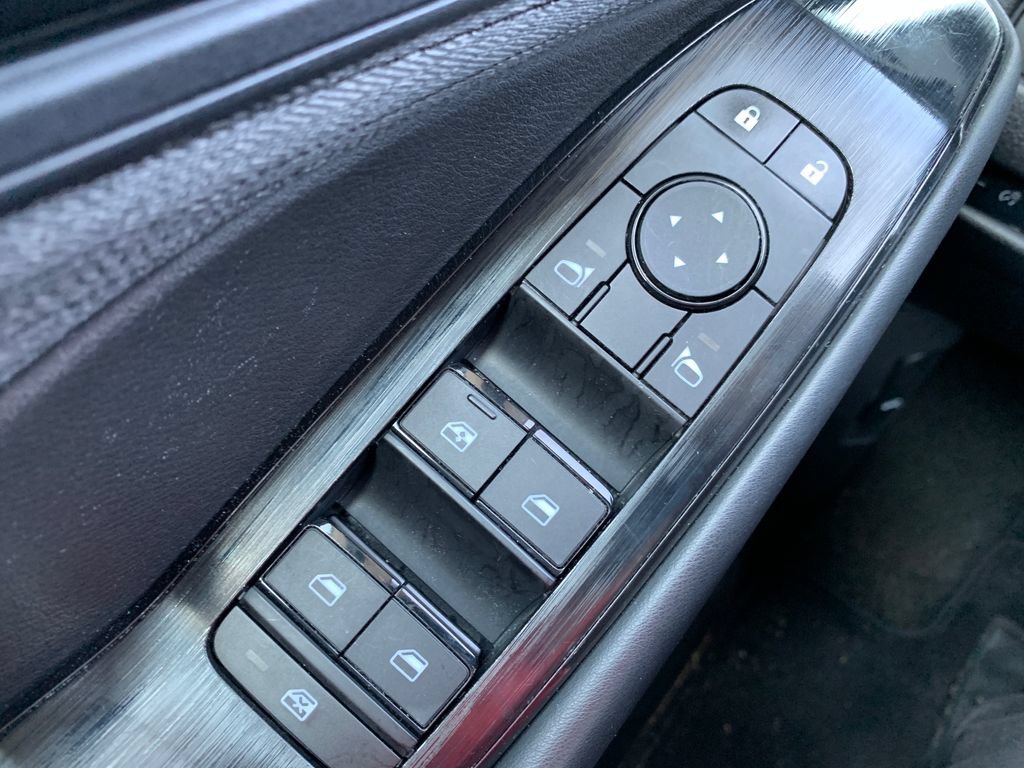 Used 2023 Nissan Rogue SV w/ SV Premium B Package FWD image 20