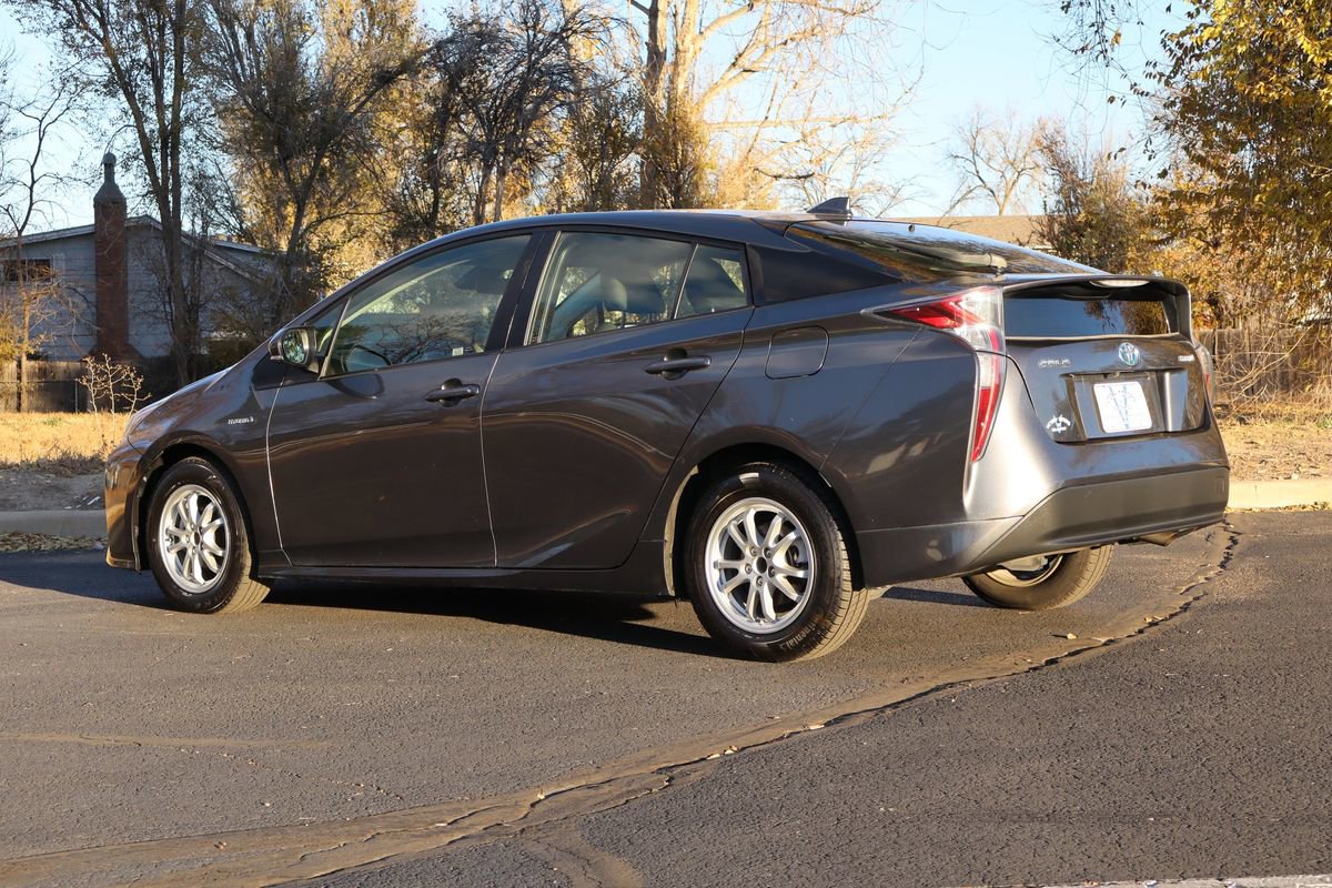 Used 2017 Toyota Prius Two image 7