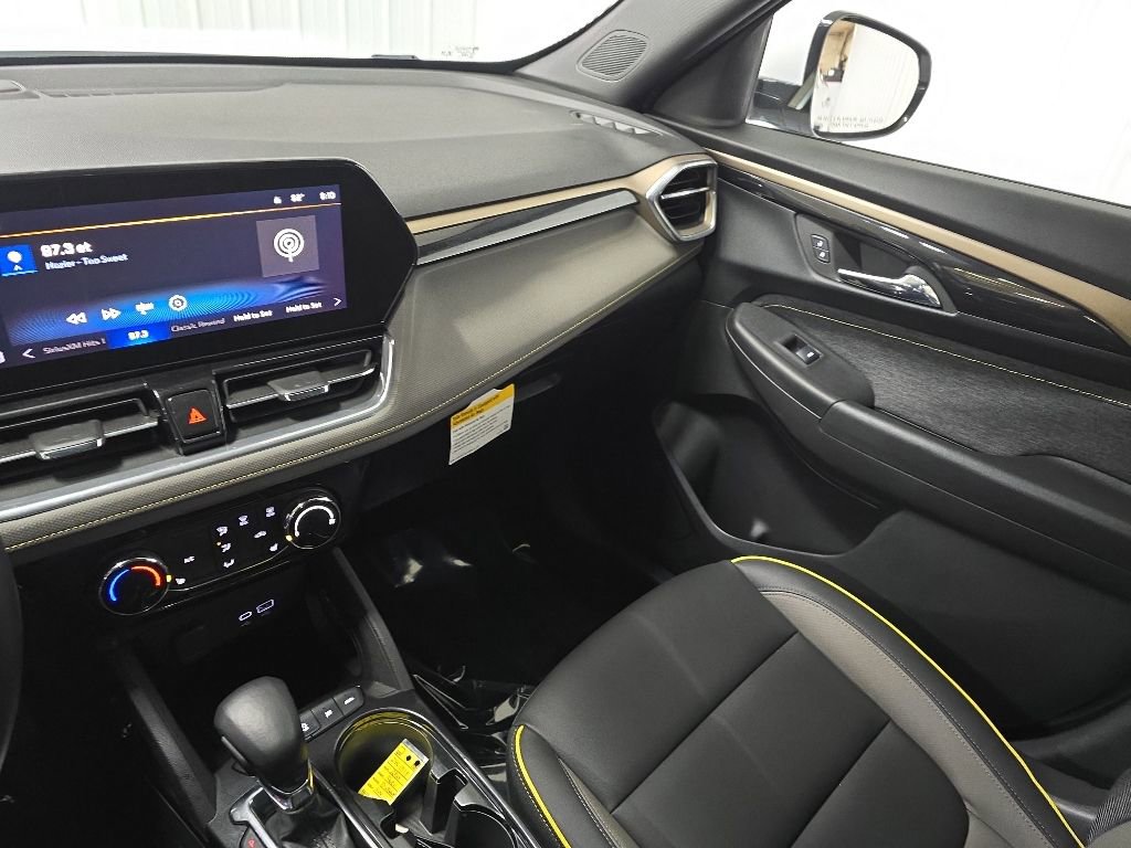 Used 2024 Chevrolet TrailBlazer ACTIV AWD/4WD image 25