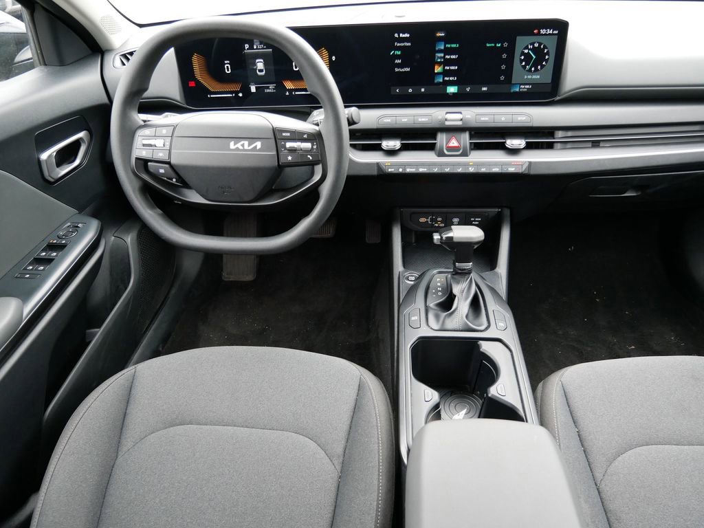Used 2025 Kia K4 LXS image 14