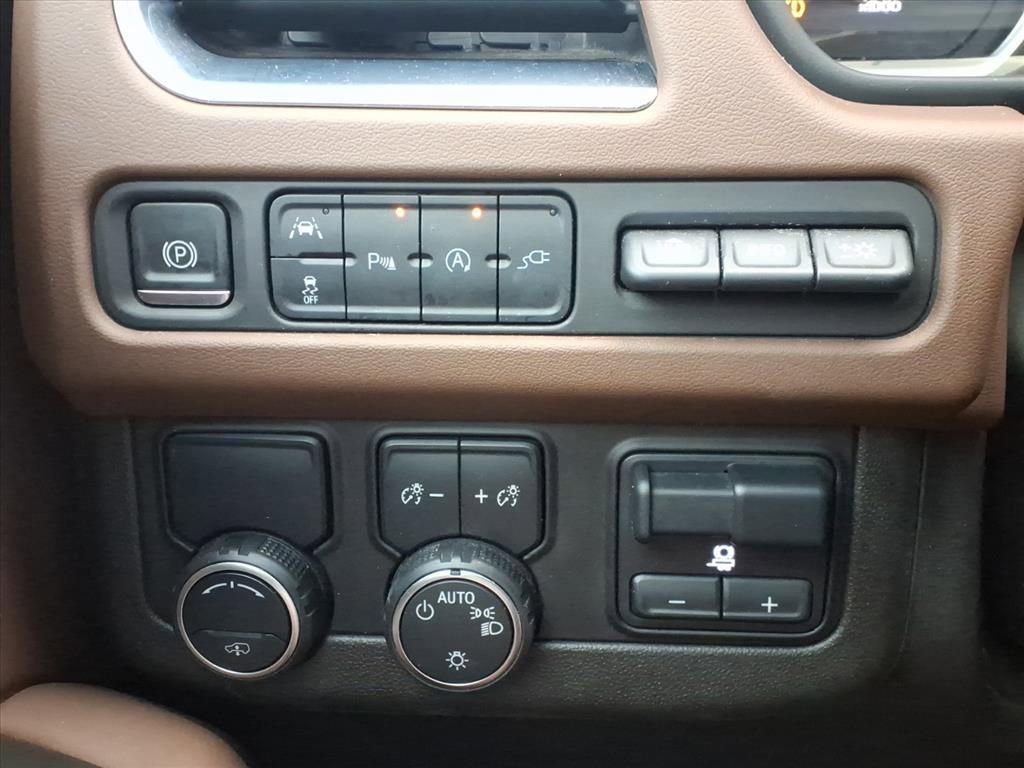 Used 2021 Chevrolet Tahoe High Country image 21