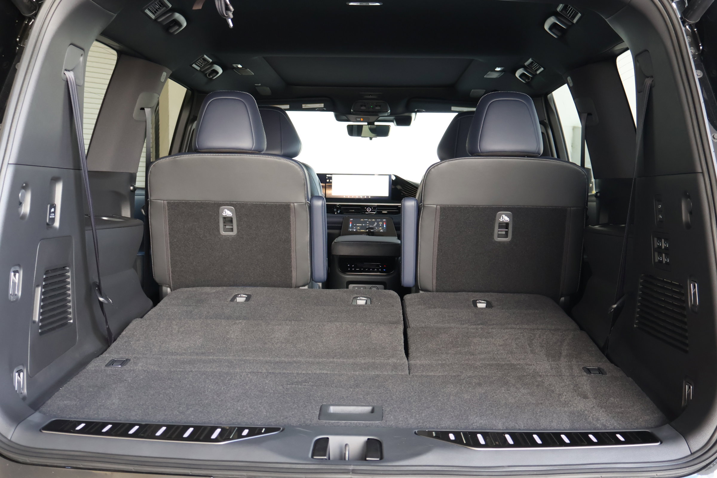 New 2026 INFINITI QX80 4WD image 22