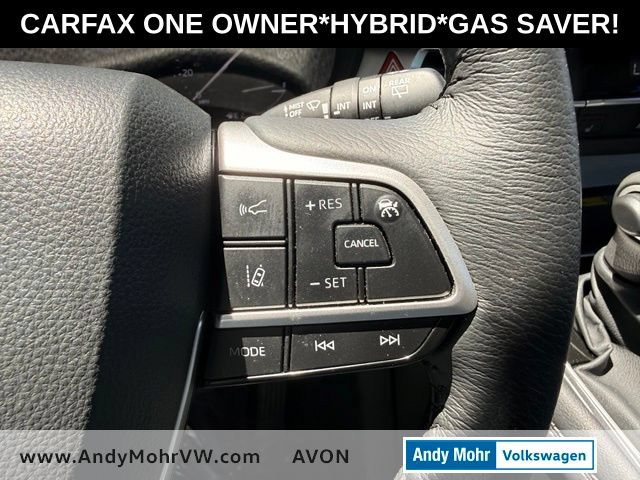 Used 2025 Toyota Sienna XLE FWD image 24
