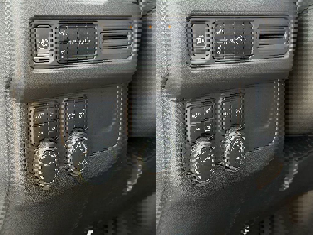 Used 2024 Chevrolet Tahoe LT image 36