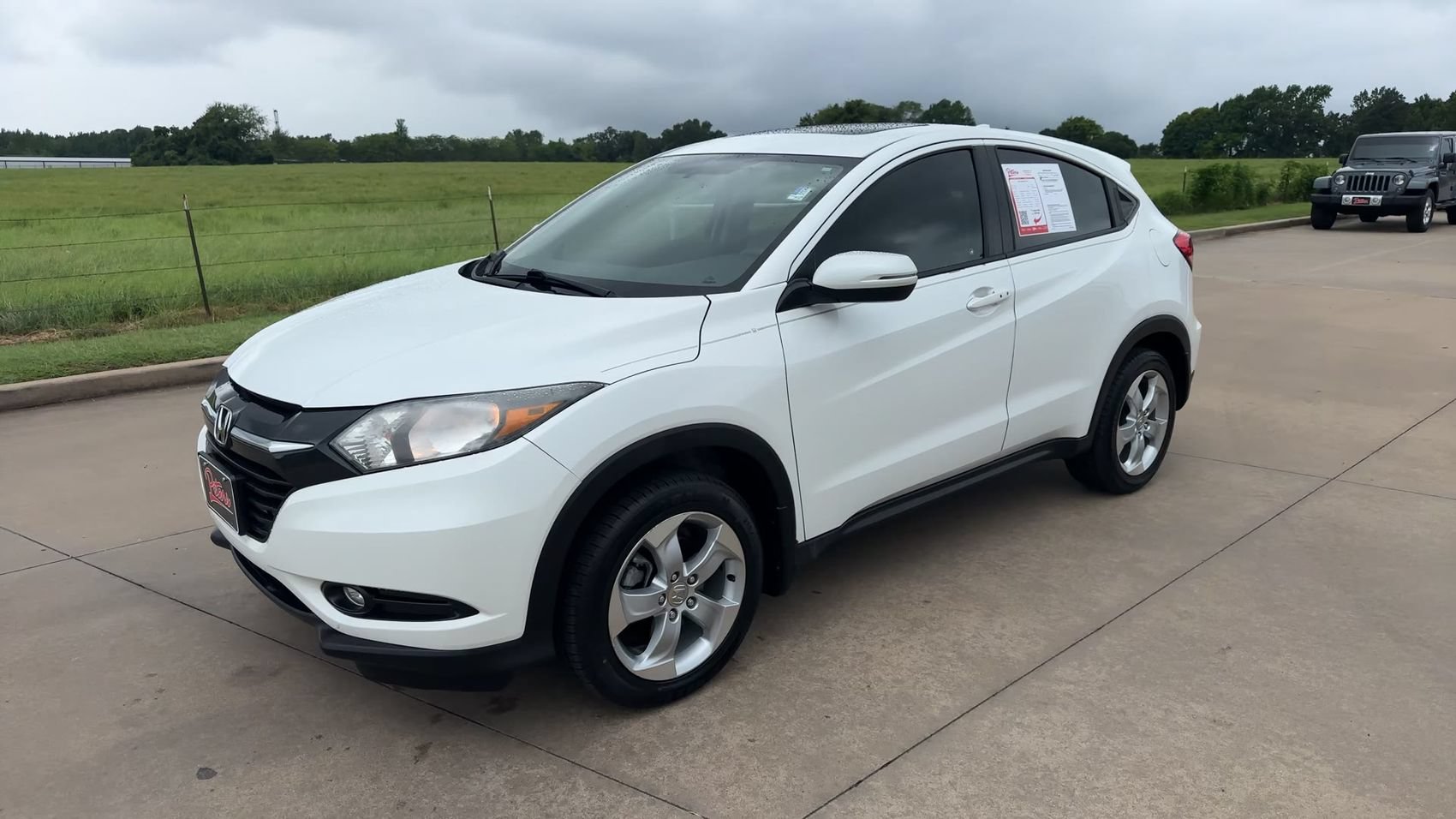 Used 2016 Honda HR-V EX image 5