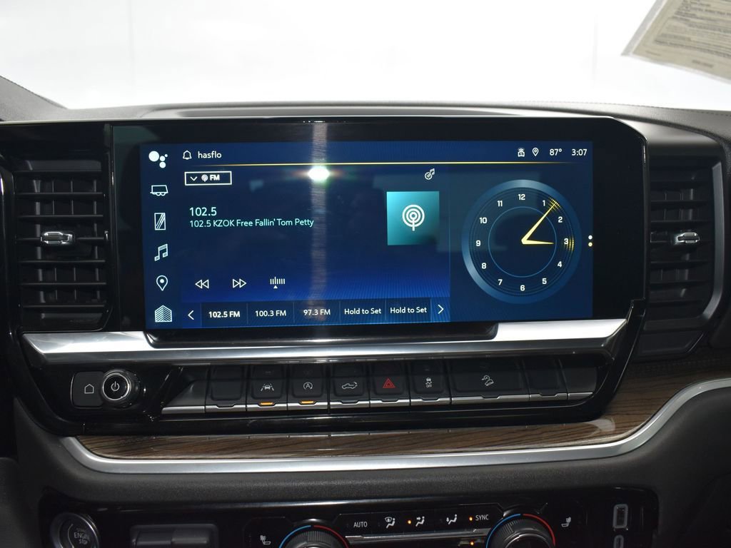 Used 2022 Chevrolet Silverado 1500 LT Trail Boss AWD/4WD image 18