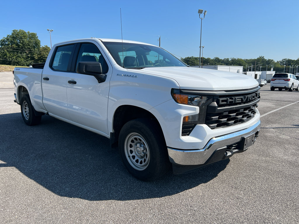 Used 2022 Chevrolet Silverado 1500 W/T AWD/4WD image 1