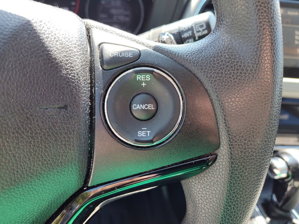 Used 2017 Honda HR-V EX image 25
