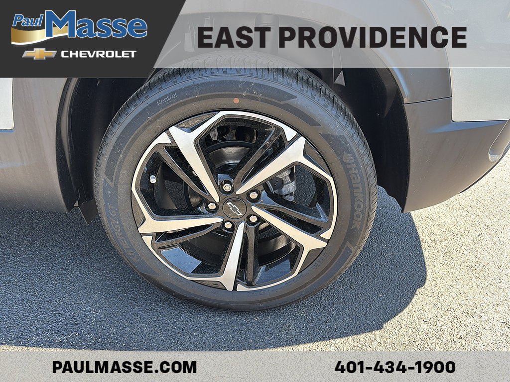 Used 2023 Chevrolet TrailBlazer RS w/ Sun and Liftgate Package AWD/4WD image 8